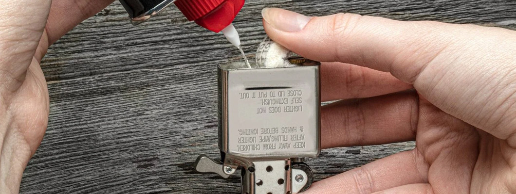 Kako napuniti Zippo upaljač?